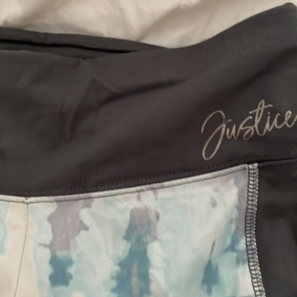 Like new leggings - Picture 2 of 3